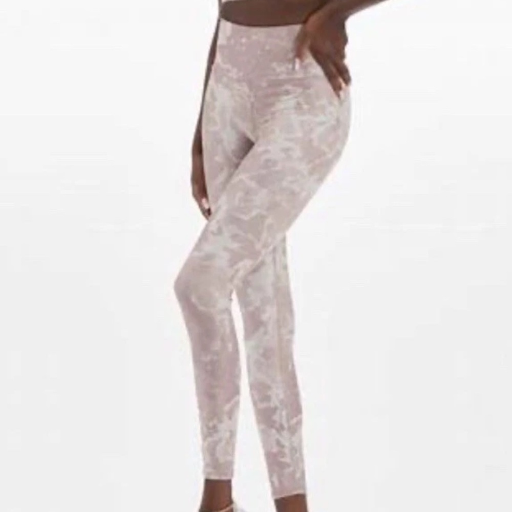 vuori clean elevation leggings S Small